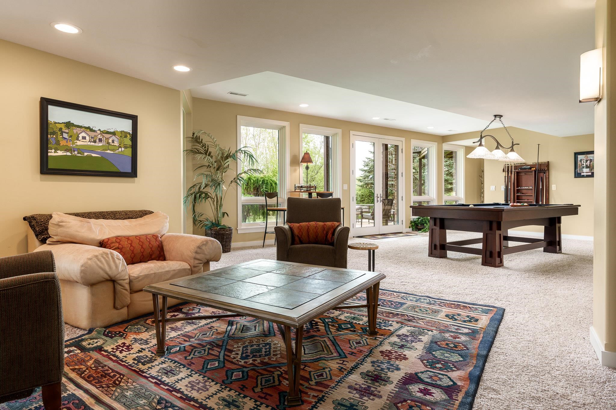 Rockford, Illinois 61114, United States, 5 Bedrooms Bedrooms, ,5 BathroomsBathrooms,Residential,Pending,58716