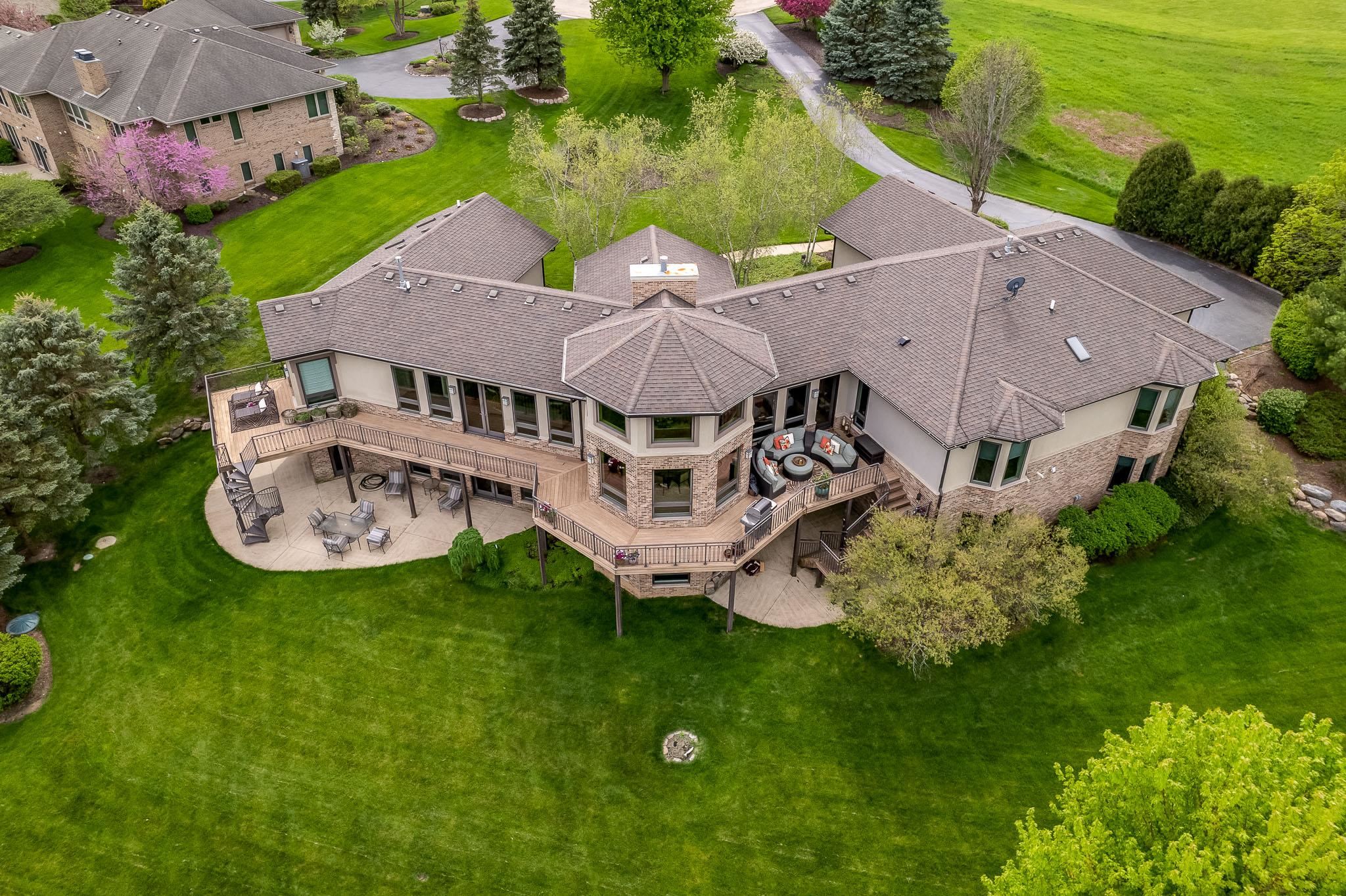 Rockford, Illinois 61114, United States, 5 Bedrooms Bedrooms, ,5 BathroomsBathrooms,Residential,Pending,58716