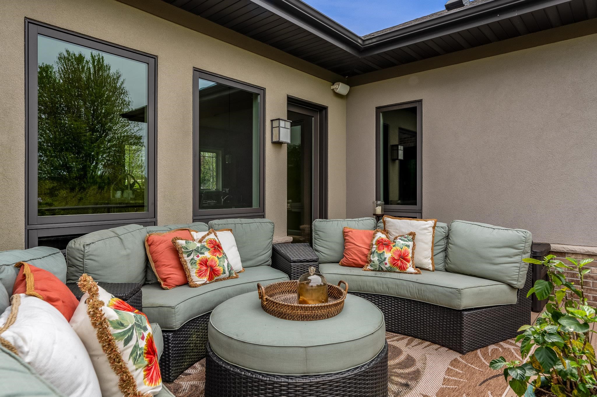 Rockford, Illinois 61114, United States, 5 Bedrooms Bedrooms, ,5 BathroomsBathrooms,Residential,Pending,58716