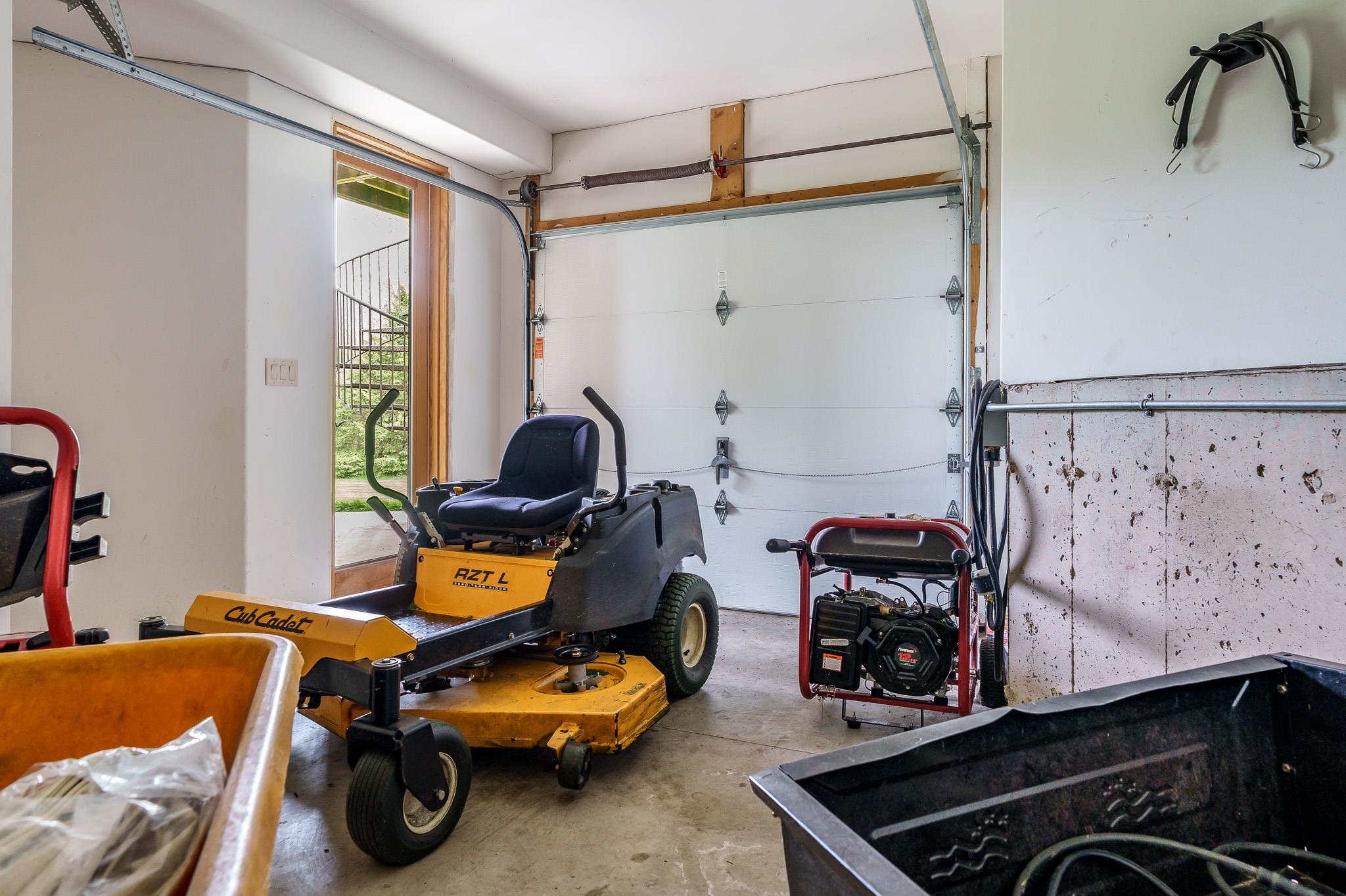 Rockford, Illinois 61114, United States, 5 Bedrooms Bedrooms, ,5 BathroomsBathrooms,Residential,Pending,58716