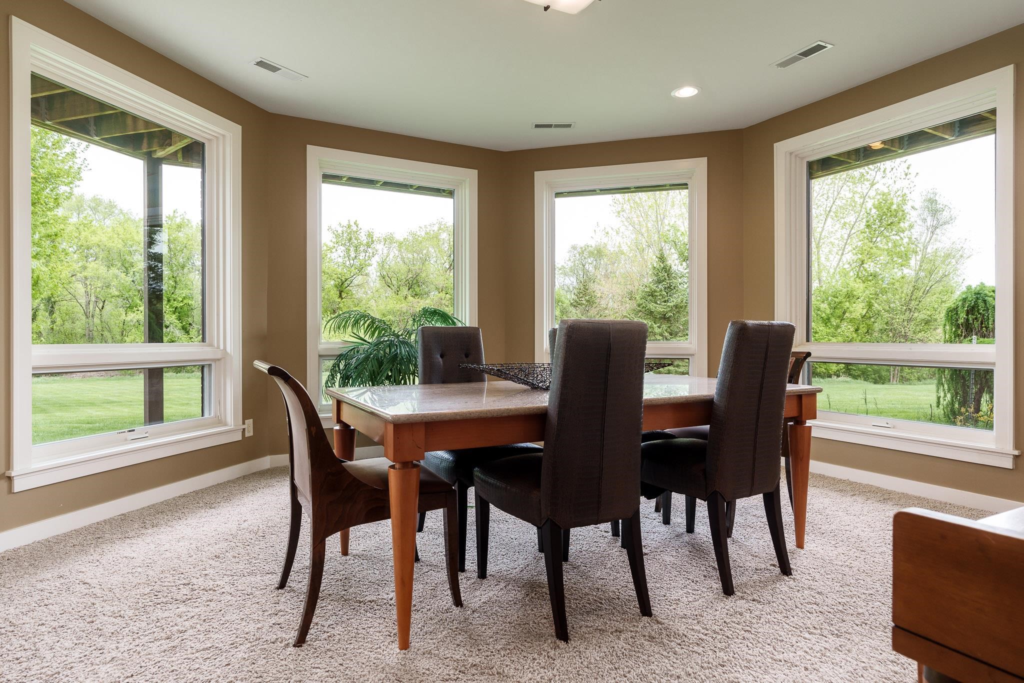 Rockford, Illinois 61114, United States, 5 Bedrooms Bedrooms, ,5 BathroomsBathrooms,Residential,Pending,58716