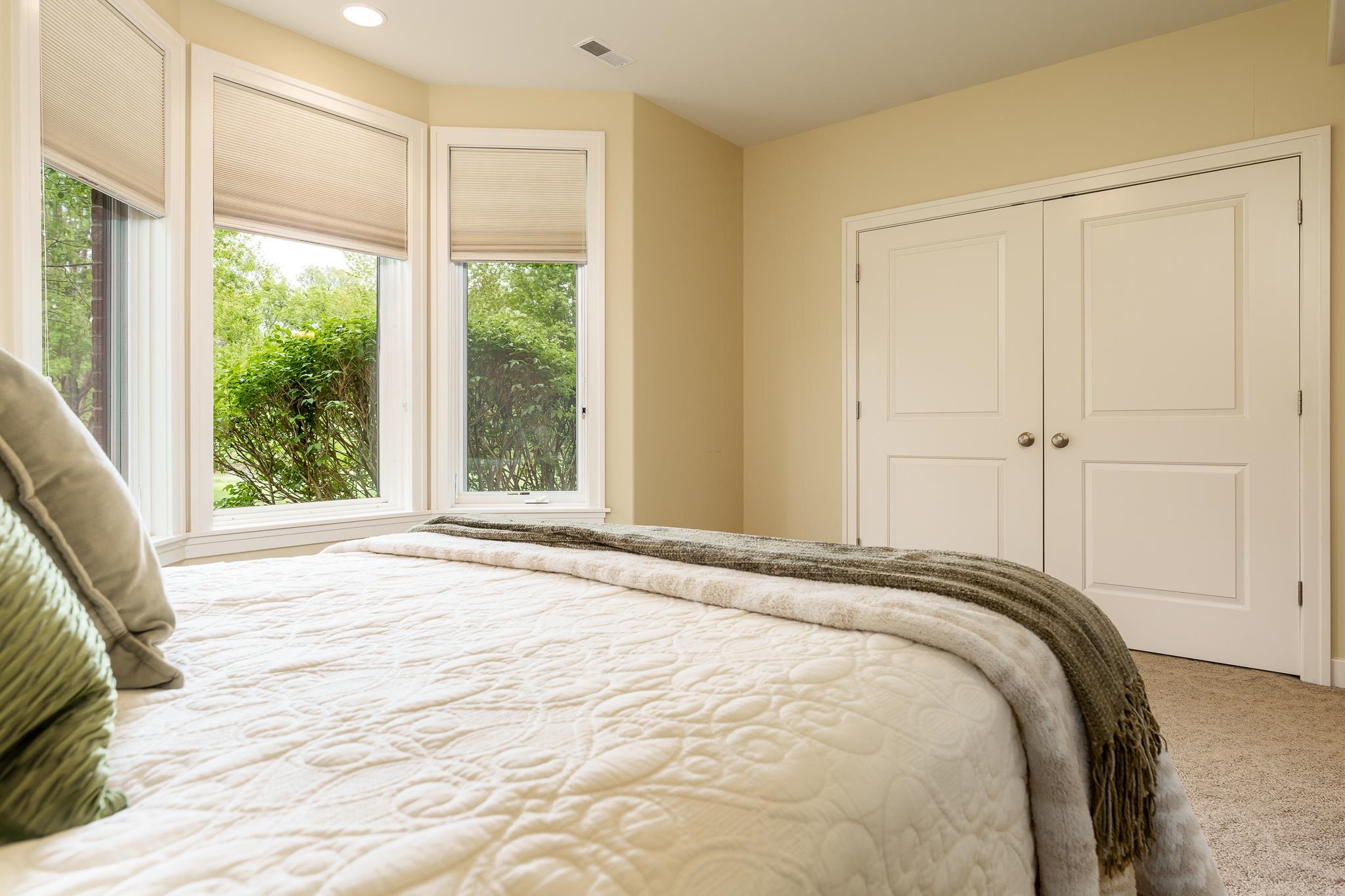 Rockford, Illinois 61114, United States, 5 Bedrooms Bedrooms, ,5 BathroomsBathrooms,Residential,Pending,58716