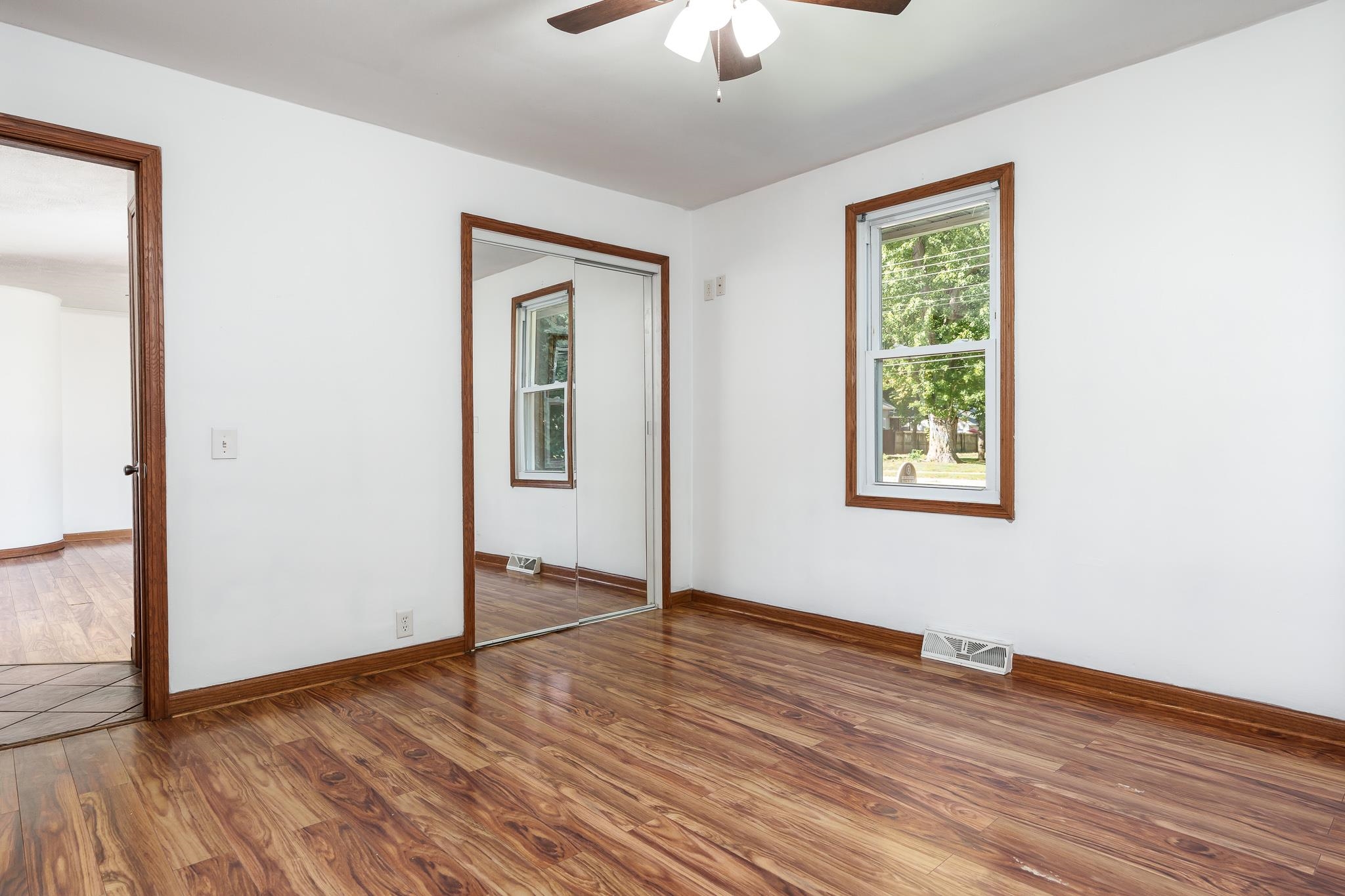 Loves Park, Illinois 61111, United States, 3 Bedrooms Bedrooms, ,2 BathroomsBathrooms,Residential,Pending,41358