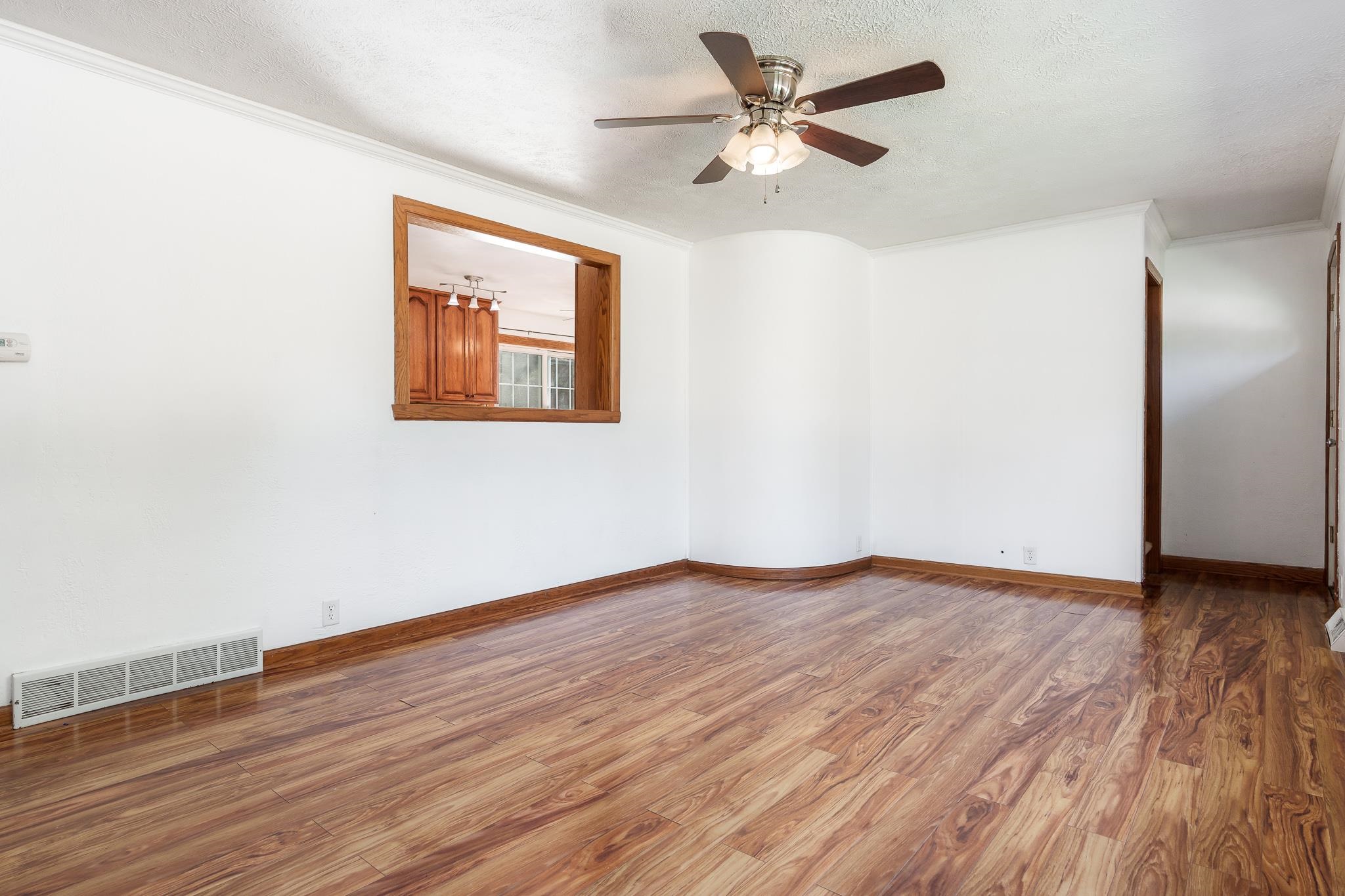 Loves Park, Illinois 61111, United States, 3 Bedrooms Bedrooms, ,2 BathroomsBathrooms,Residential,Pending,41358