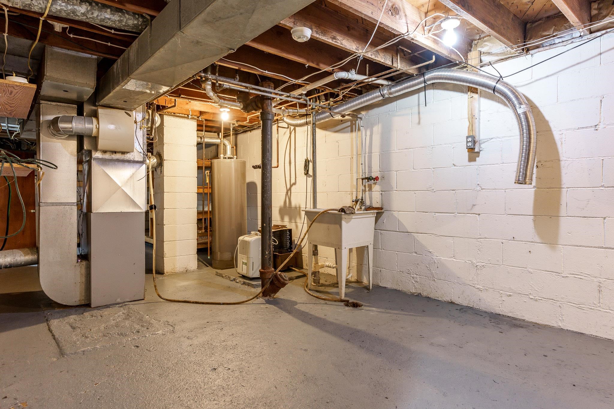 Loves Park, Illinois 61111, United States, 3 Bedrooms Bedrooms, ,2 BathroomsBathrooms,Residential,Pending,41358