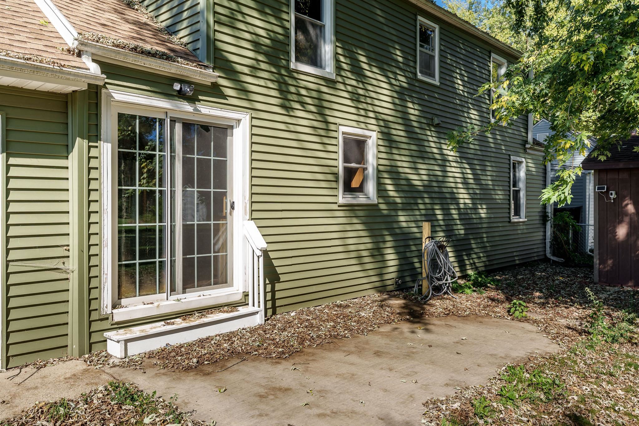 Loves Park, Illinois 61111, United States, 3 Bedrooms Bedrooms, ,2 BathroomsBathrooms,Residential,Pending,41358