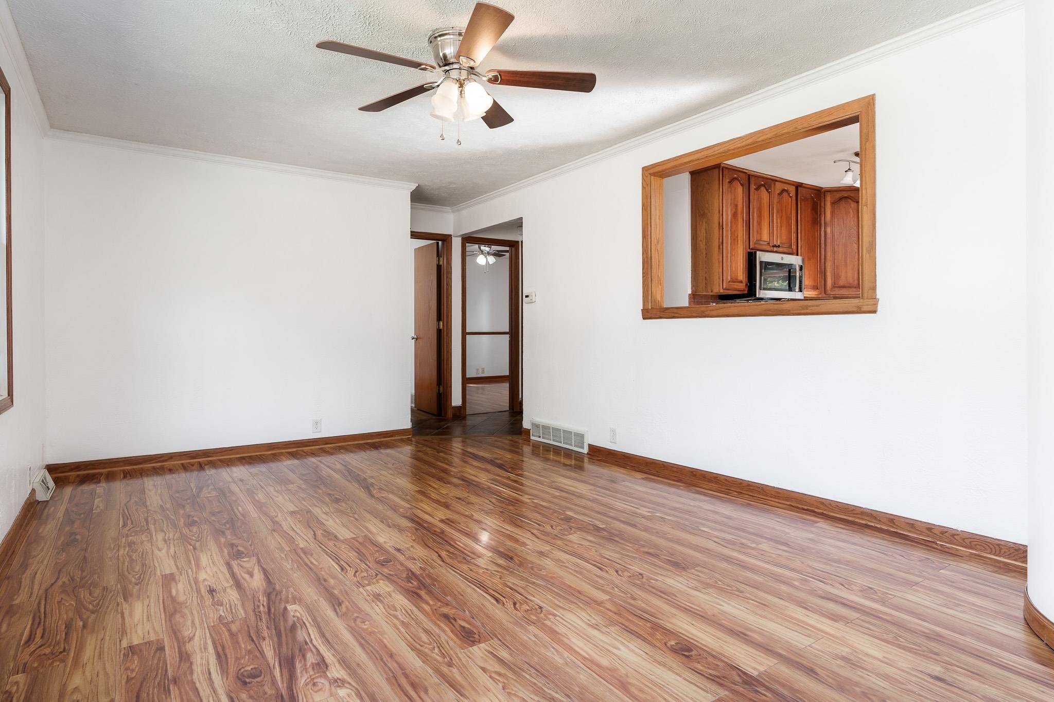 Loves Park, Illinois 61111, United States, 3 Bedrooms Bedrooms, ,2 BathroomsBathrooms,Residential,Pending,41358