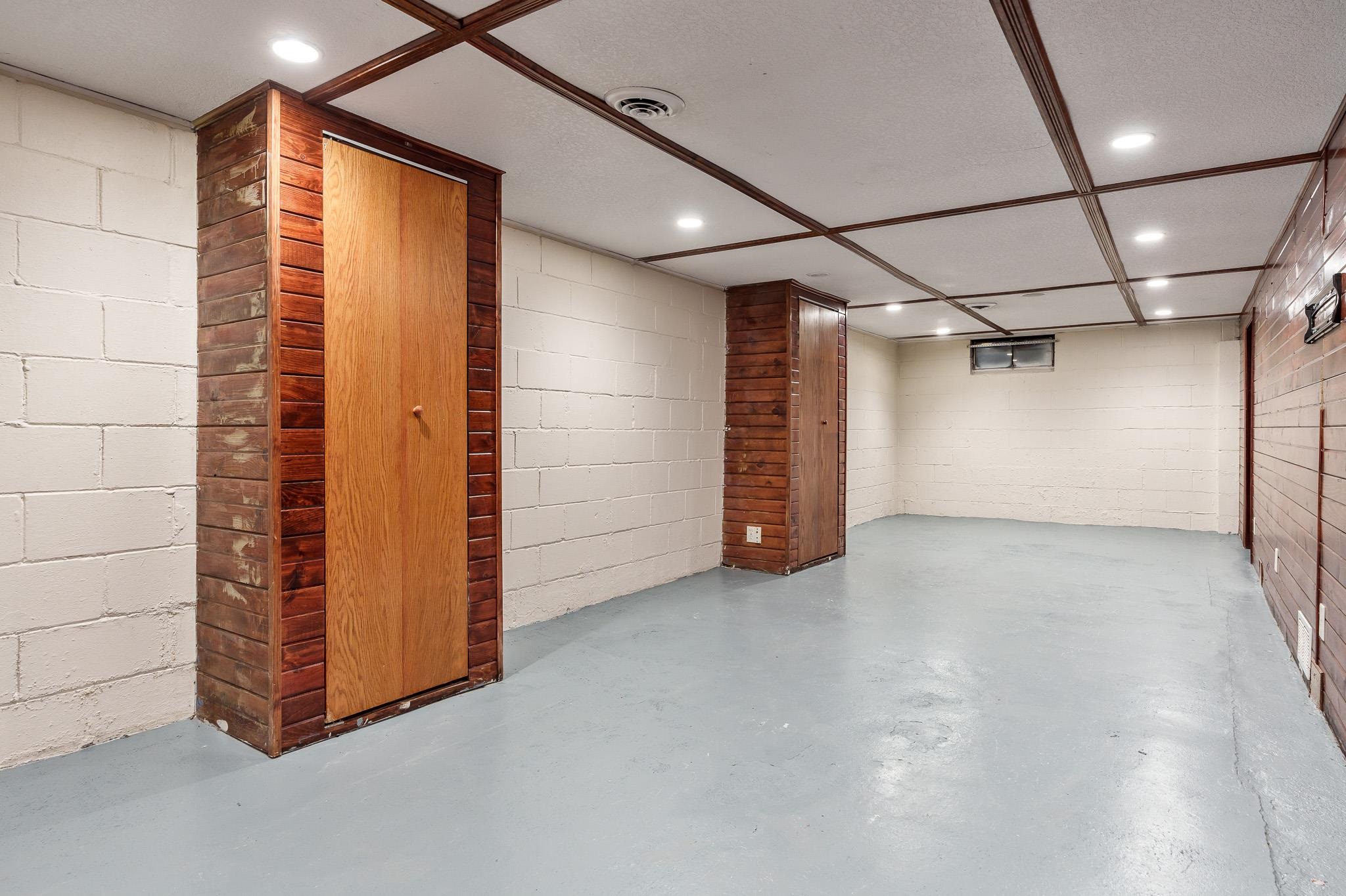 Loves Park, Illinois 61111, United States, 3 Bedrooms Bedrooms, ,2 BathroomsBathrooms,Residential,Pending,41358