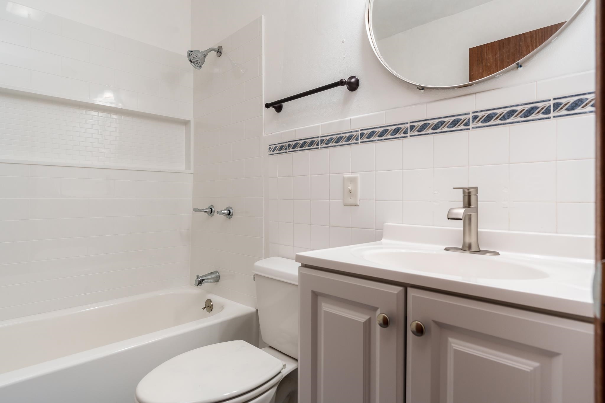 Loves Park, Illinois 61111, United States, 3 Bedrooms Bedrooms, ,2 BathroomsBathrooms,Residential,Pending,41358