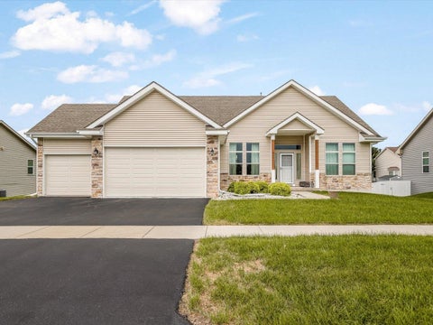 Homes For Sale - 411 Hughes Parkway<br/> POPLAR GROVE, IL 61065