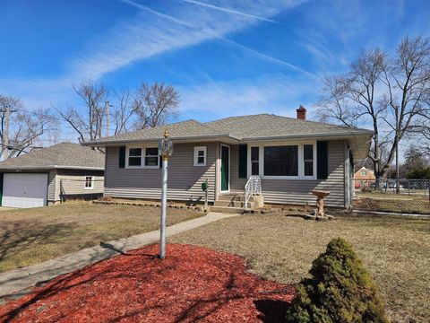 Homes For Sale - 3612 Beach Street<br/> ROCKFORD, IL 61108