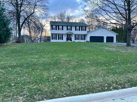 Homes For Sale - 676 Sioux Drive<br/> Stephenson County, FREEPORT, IL 61032