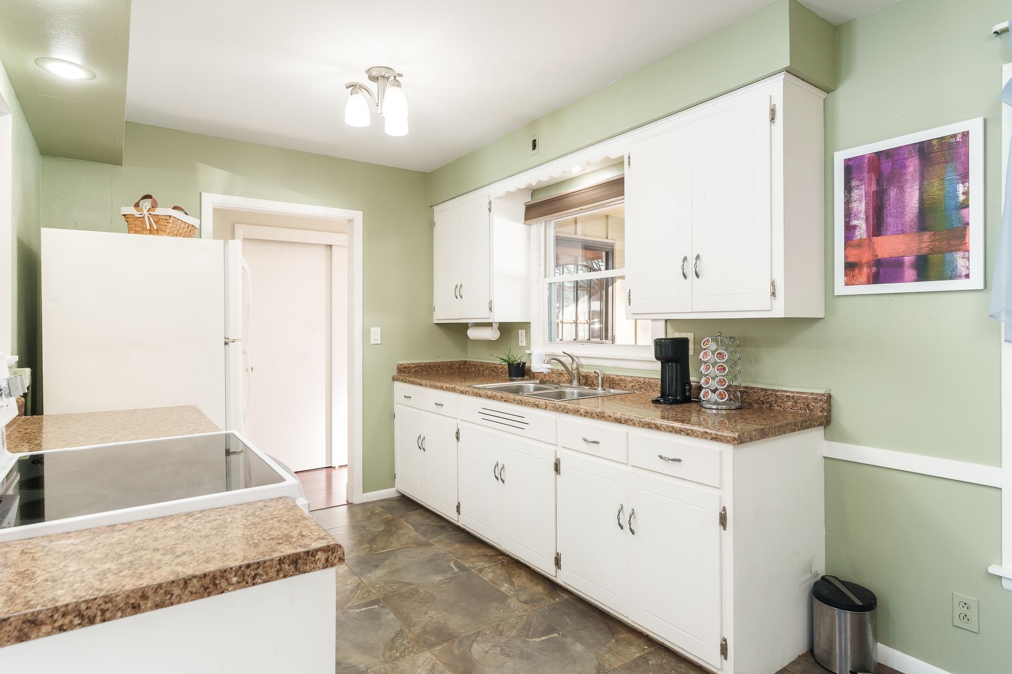 Rockford, Illinois 61108, United States, 2 Bedrooms Bedrooms, ,1 BathroomBathrooms,Residential,Pending,866