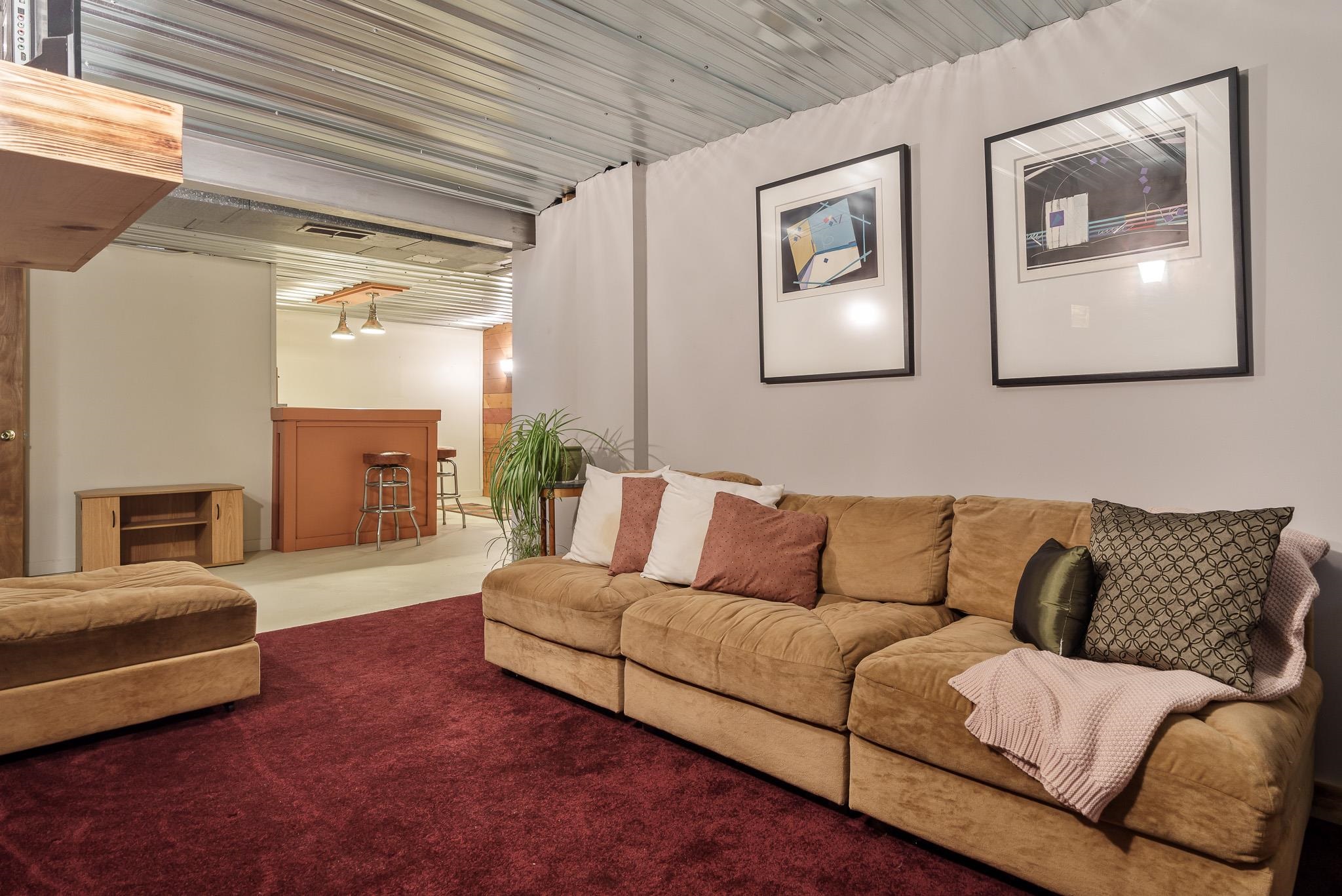 Rockford, Illinois 61108, United States, 2 Bedrooms Bedrooms, ,1 BathroomBathrooms,Residential,Pending,866