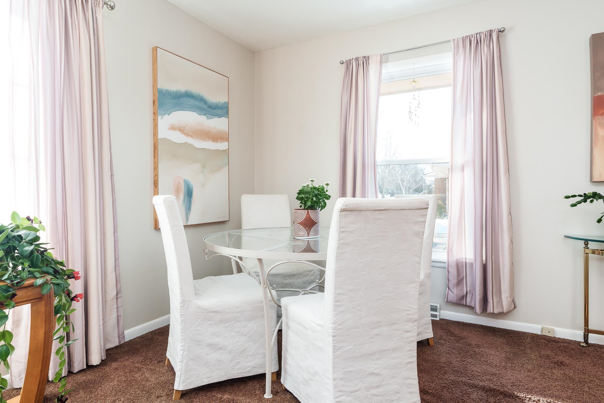 Rockford, Illinois 61108, United States, 2 Bedrooms Bedrooms, ,1 BathroomBathrooms,Residential,Pending,866