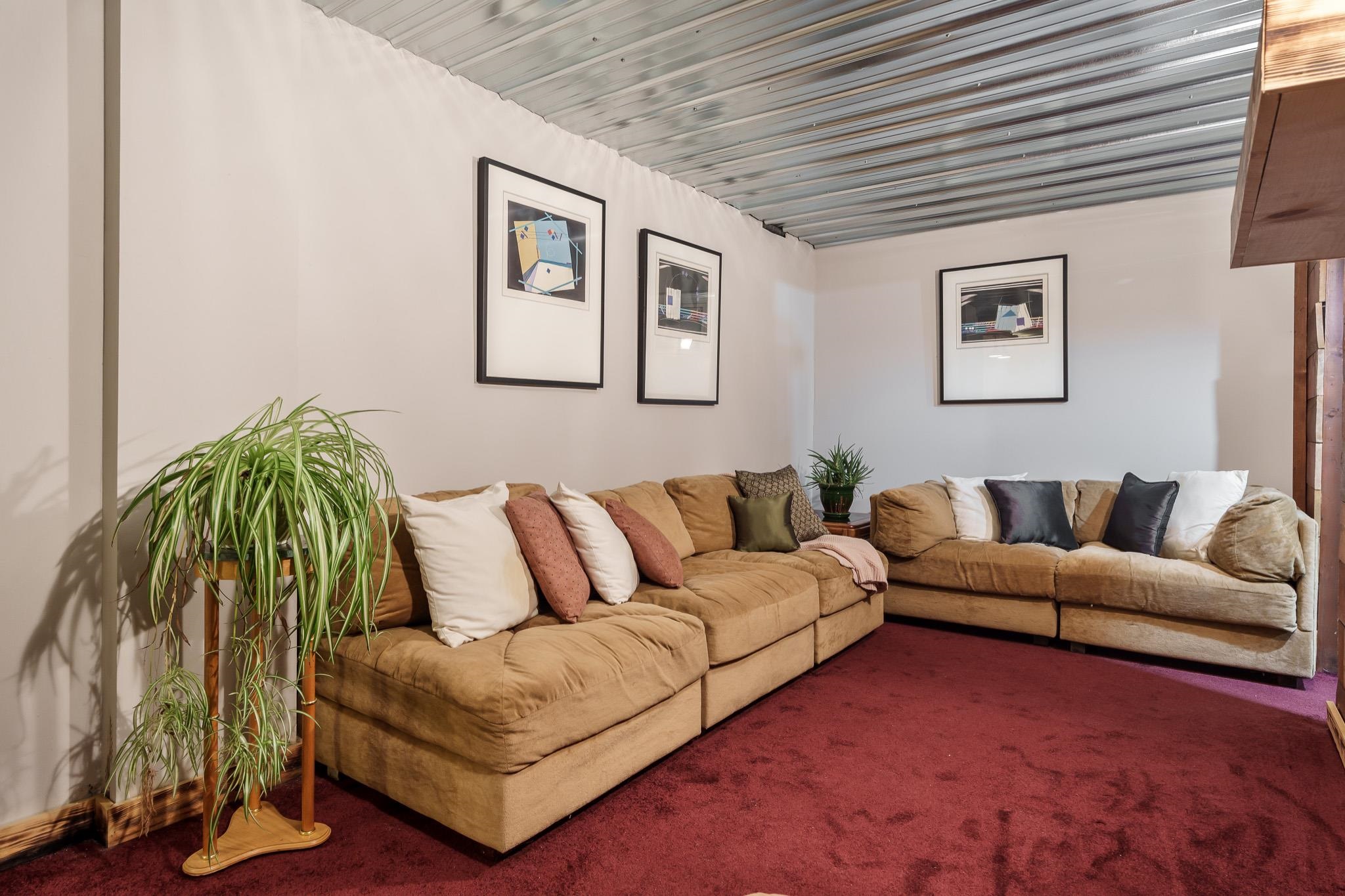 Rockford, Illinois 61108, United States, 2 Bedrooms Bedrooms, ,1 BathroomBathrooms,Residential,Pending,866