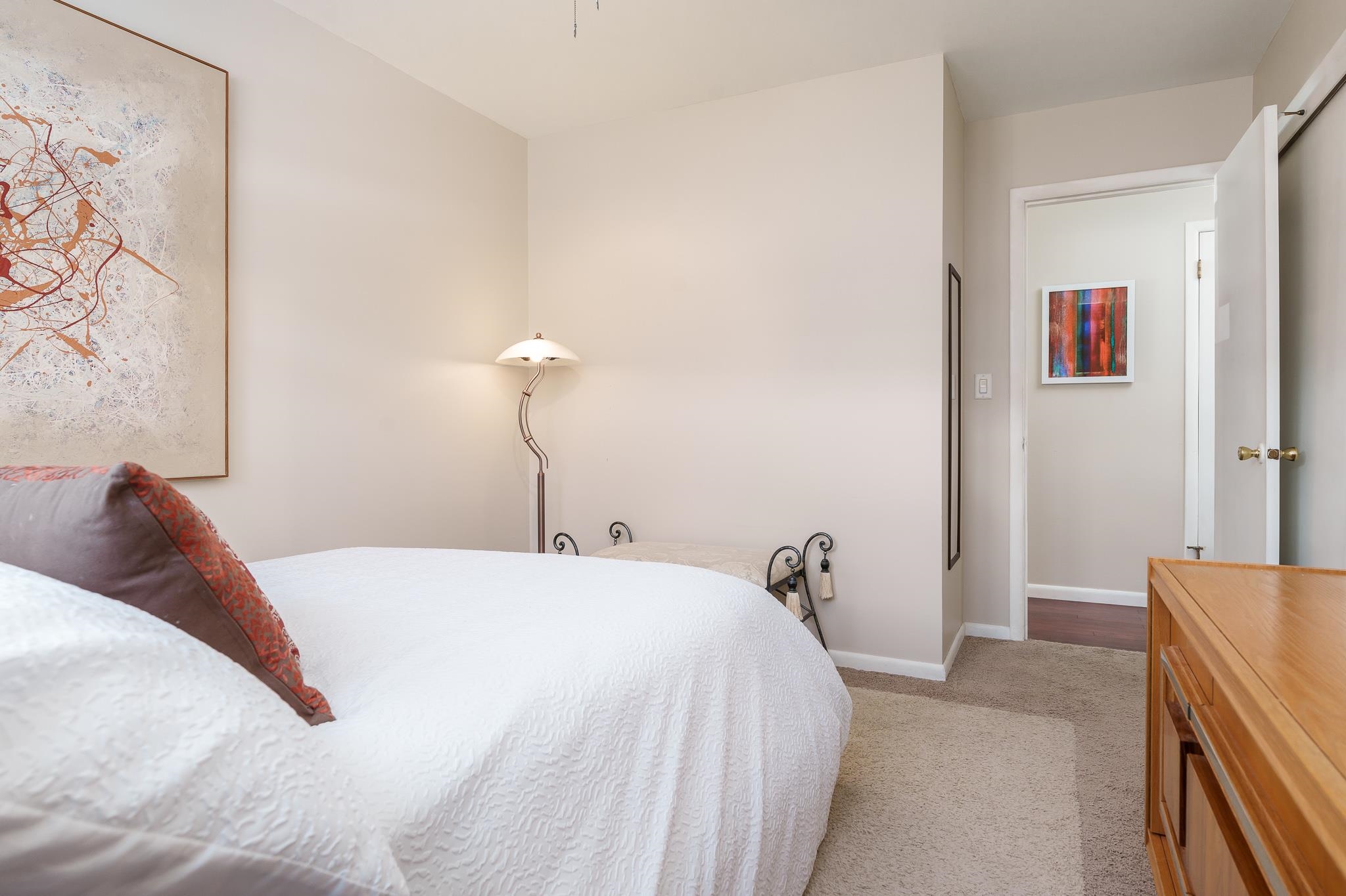 Rockford, Illinois 61108, United States, 2 Bedrooms Bedrooms, ,1 BathroomBathrooms,Residential,Pending,866