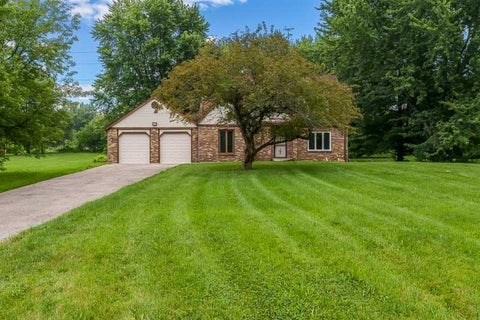 Homes For Sale - 6335 Durness Drive<br/> Boone County, CALEDONIA, IL 61011