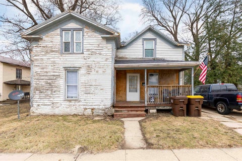 Homes For Sale - 1247 S Chicago Avenue<br/> FREEPORT, IL 61032