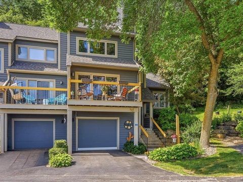 Townhouse For Sale - 312 Territory Drive<br/> GALENA, IL 61036