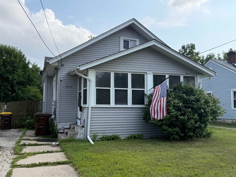 Homes For Sale - 2310 Grace Street<br/> Winnebago County, ROCKFORD, IL 61103