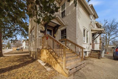 Multifamily For Sale - 506 Ave F<br/> Whiteside County, STERLING, IL 61081