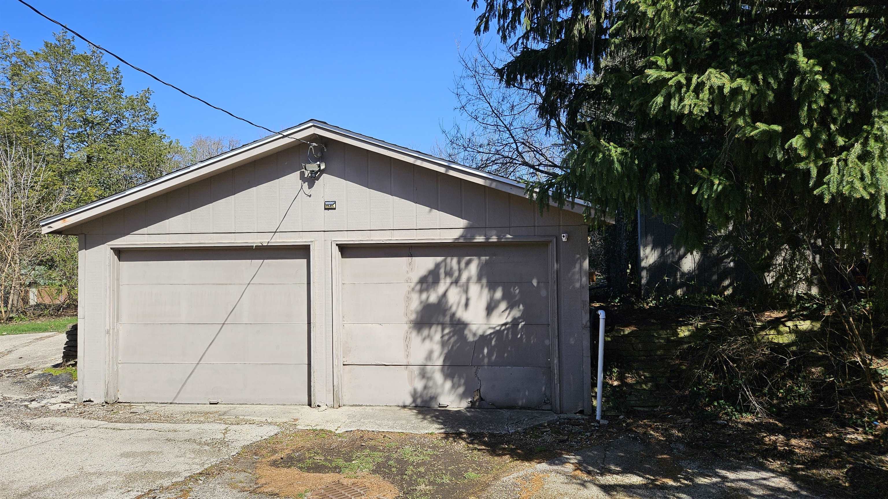 Rockford, Illinois 61107, United States, 4 Bedrooms Bedrooms, ,4 BathroomsBathrooms,Residential,Pending,60992