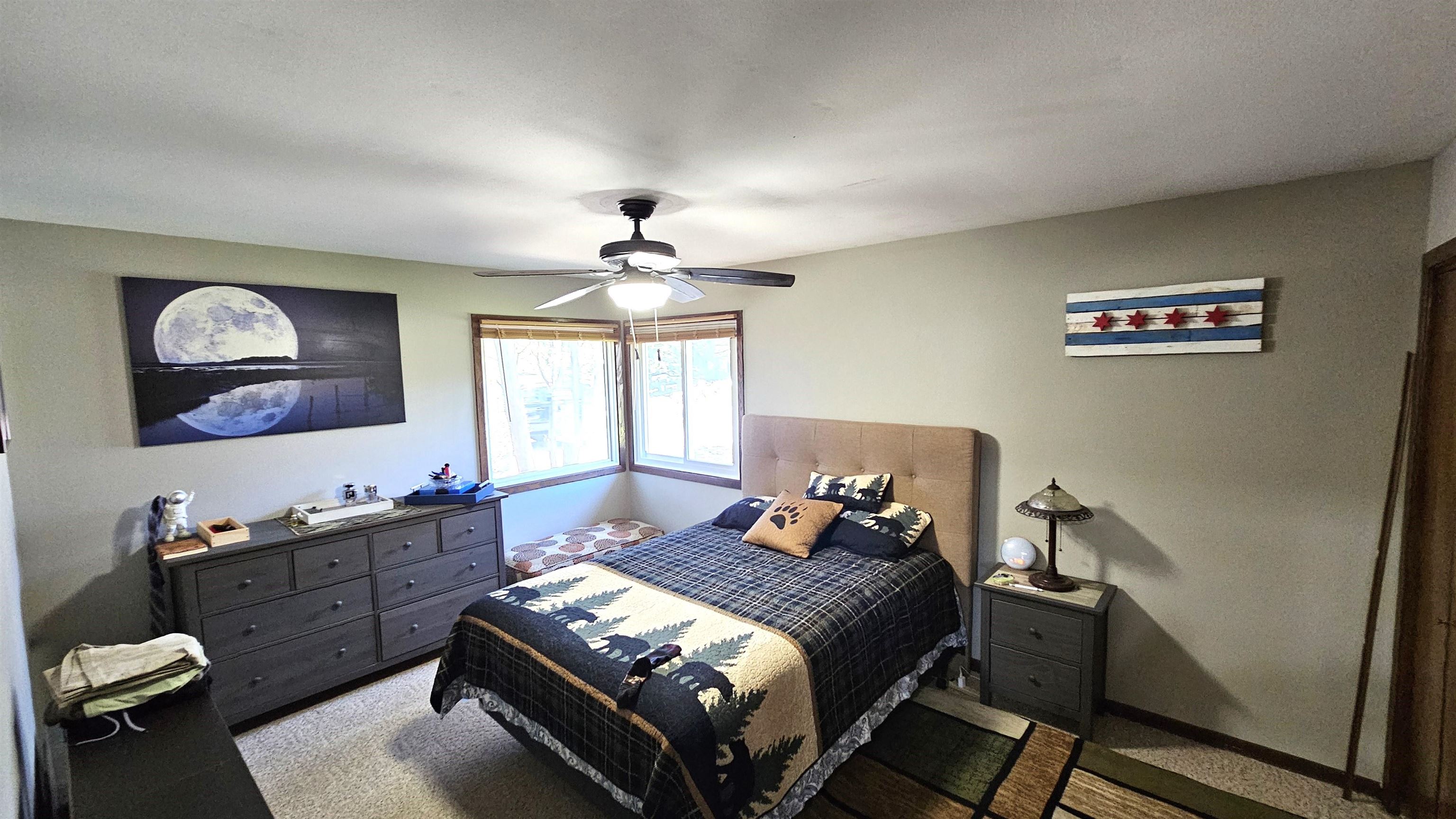 Rockford, Illinois 61107, United States, 4 Bedrooms Bedrooms, ,4 BathroomsBathrooms,Residential,Pending,60992