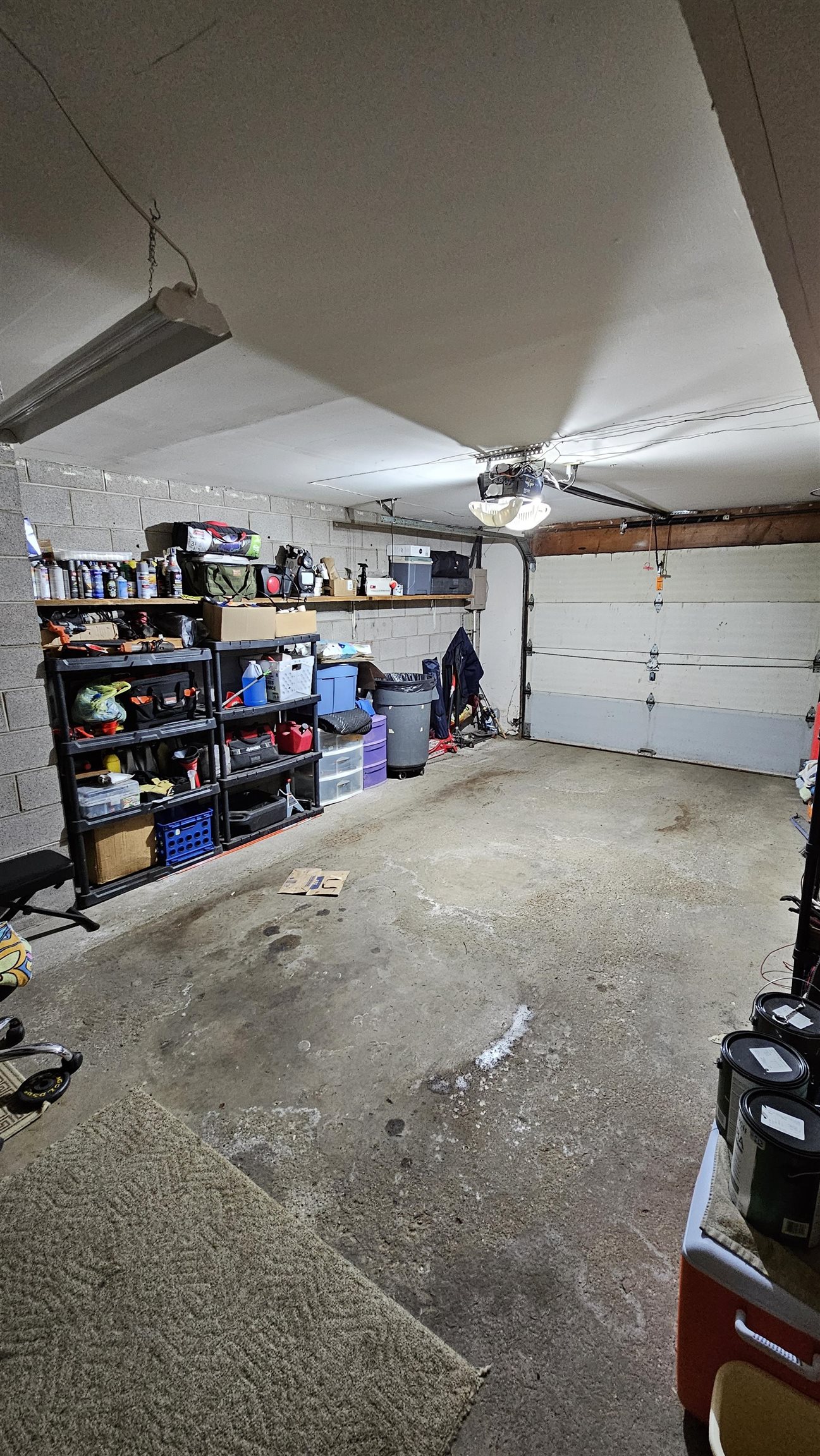 Rockford, Illinois 61107, United States, 4 Bedrooms Bedrooms, ,4 BathroomsBathrooms,Residential,Pending,60992