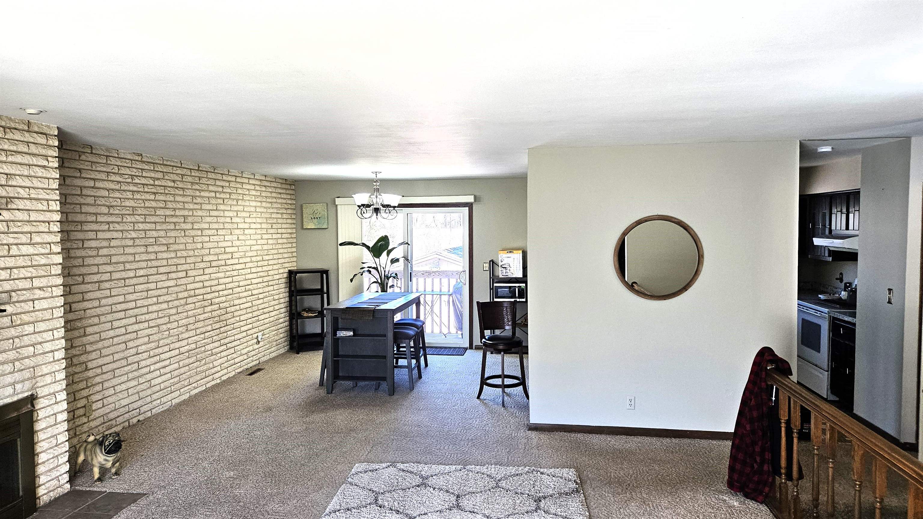 Rockford, Illinois 61107, United States, 4 Bedrooms Bedrooms, ,4 BathroomsBathrooms,Residential,Pending,60992