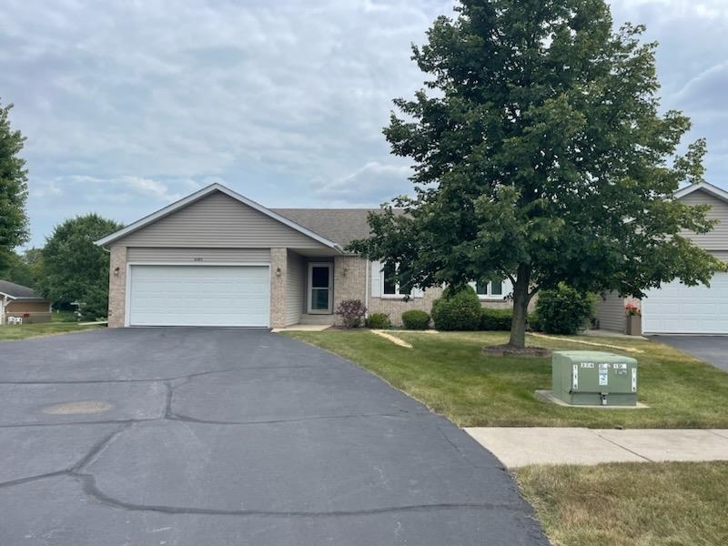 Rockford, Illinois 61107, United States, 2 Bedrooms Bedrooms, ,2 BathroomsBathrooms,Residential,Pending,48715