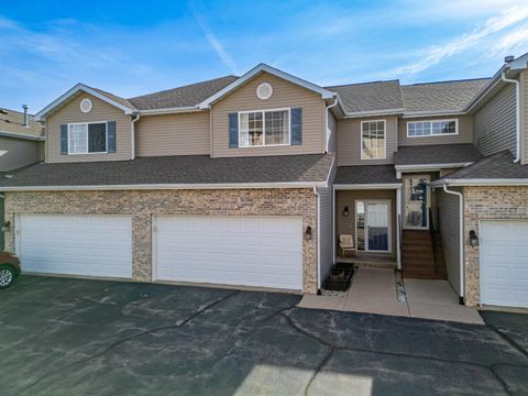 Townhouse For Sale - 2155 Derby Lane<br/> BELVIDERE, IL 61008