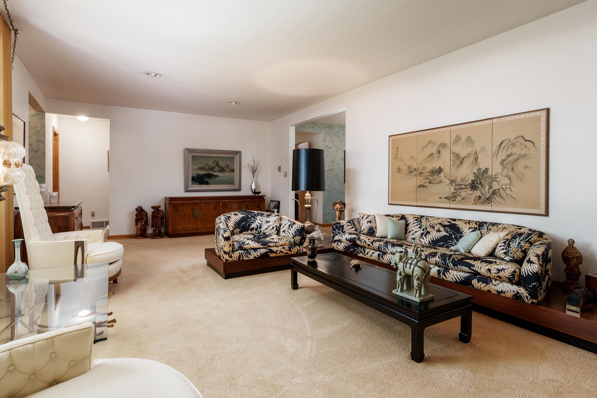 Rockford, Illinois 61107, United States, 4 Bedrooms Bedrooms, ,3 BathroomsBathrooms,Residential,Pending,51348