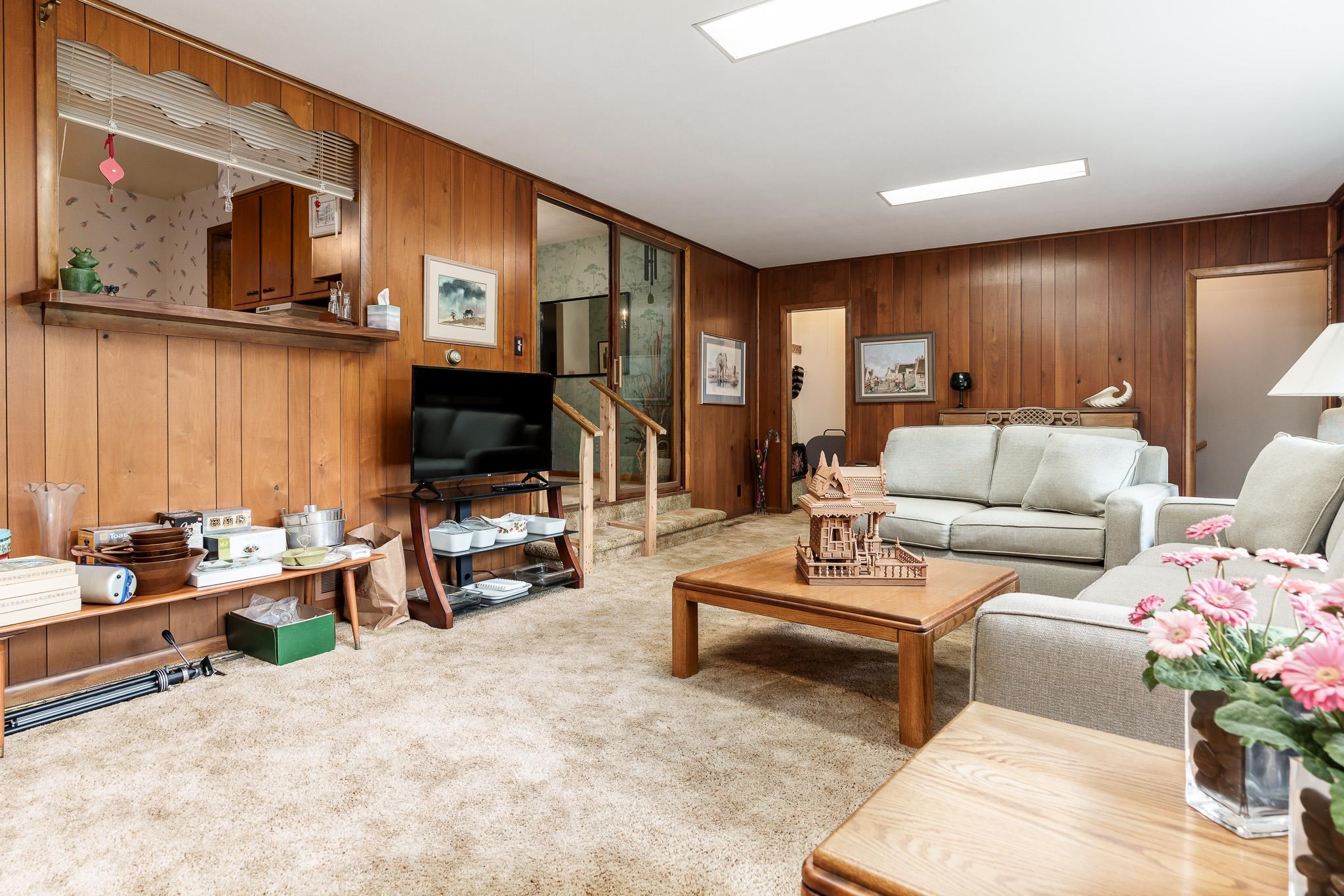 Rockford, Illinois 61107, United States, 4 Bedrooms Bedrooms, ,3 BathroomsBathrooms,Residential,Pending,51348