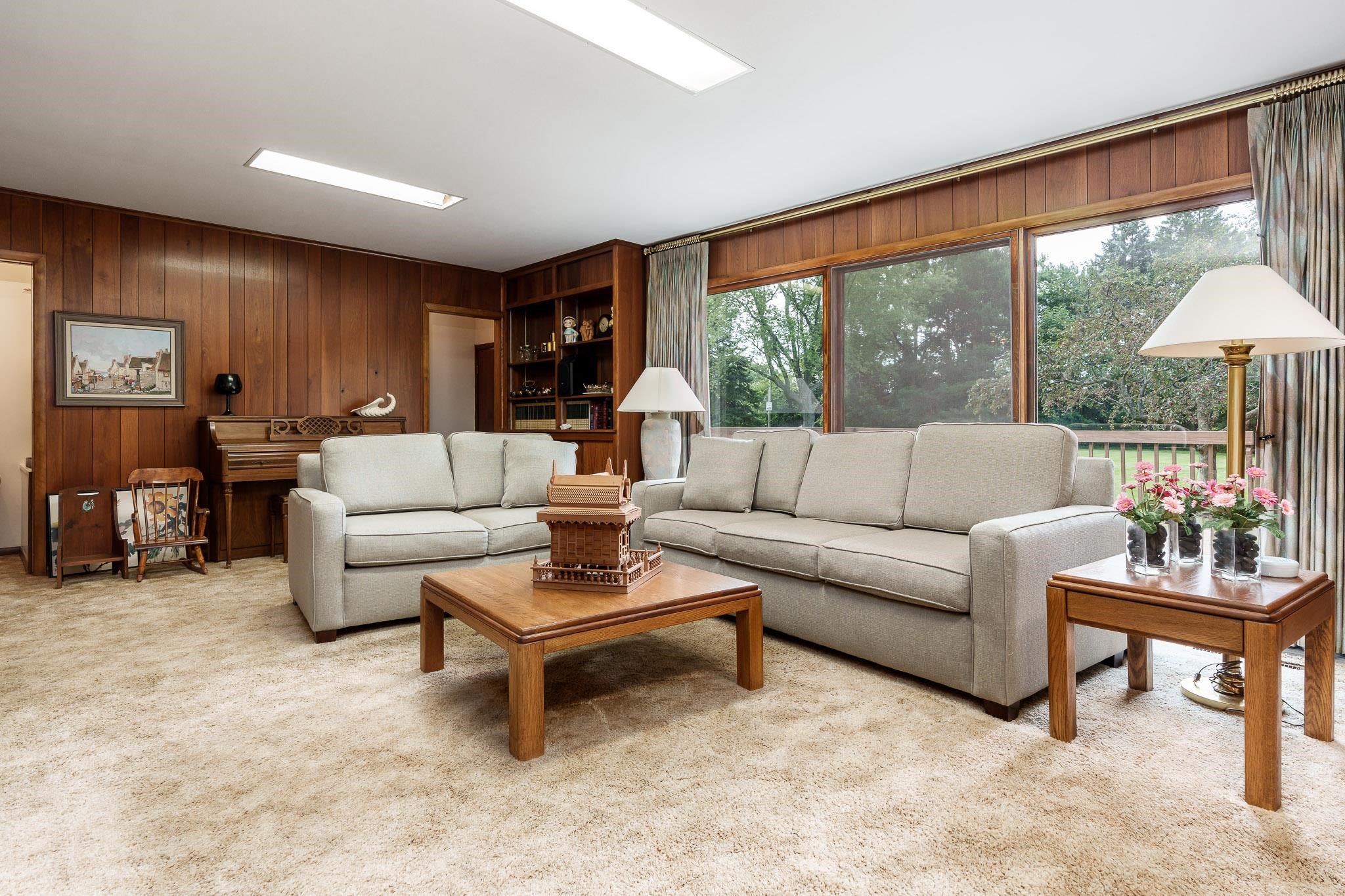 Rockford, Illinois 61107, United States, 4 Bedrooms Bedrooms, ,3 BathroomsBathrooms,Residential,Pending,51348