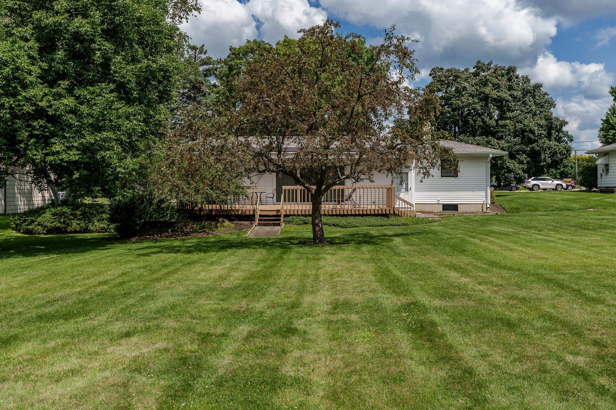 Rockford, Illinois 61107, United States, 4 Bedrooms Bedrooms, ,3 BathroomsBathrooms,Residential,Pending,51348