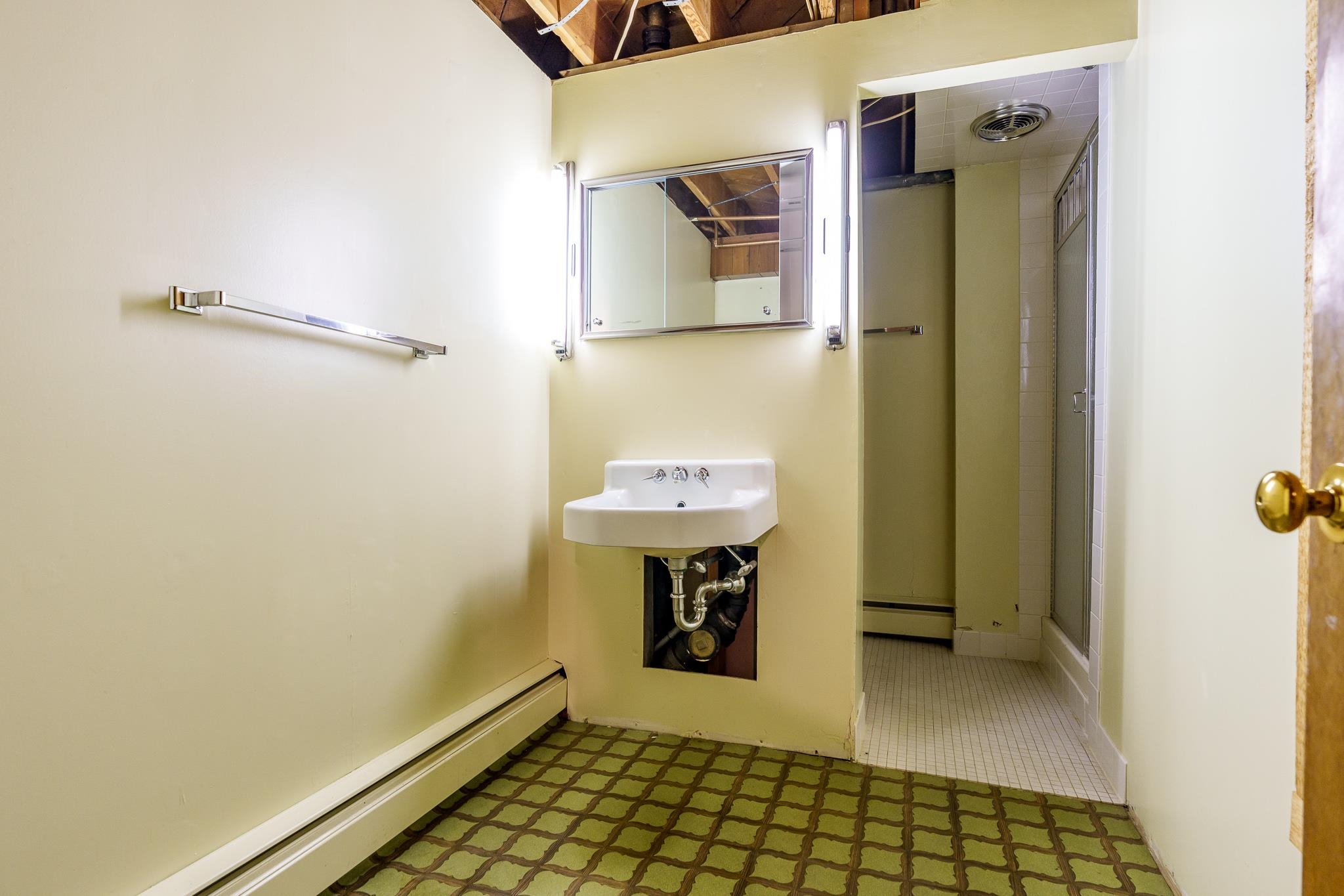 Rockford, Illinois 61107, United States, 4 Bedrooms Bedrooms, ,3 BathroomsBathrooms,Residential,Pending,51348