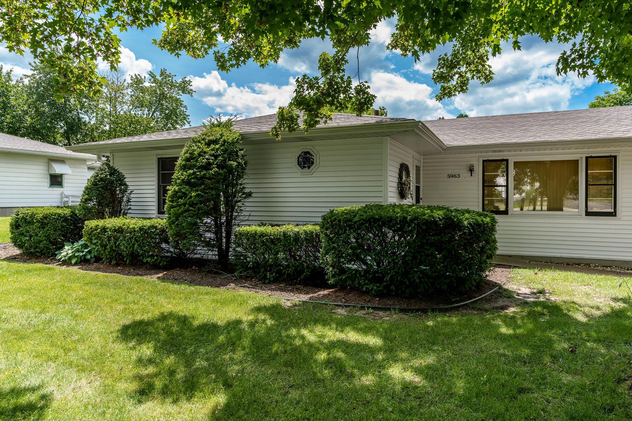 Rockford, Illinois 61107, United States, 4 Bedrooms Bedrooms, ,3 BathroomsBathrooms,Residential,Pending,51348