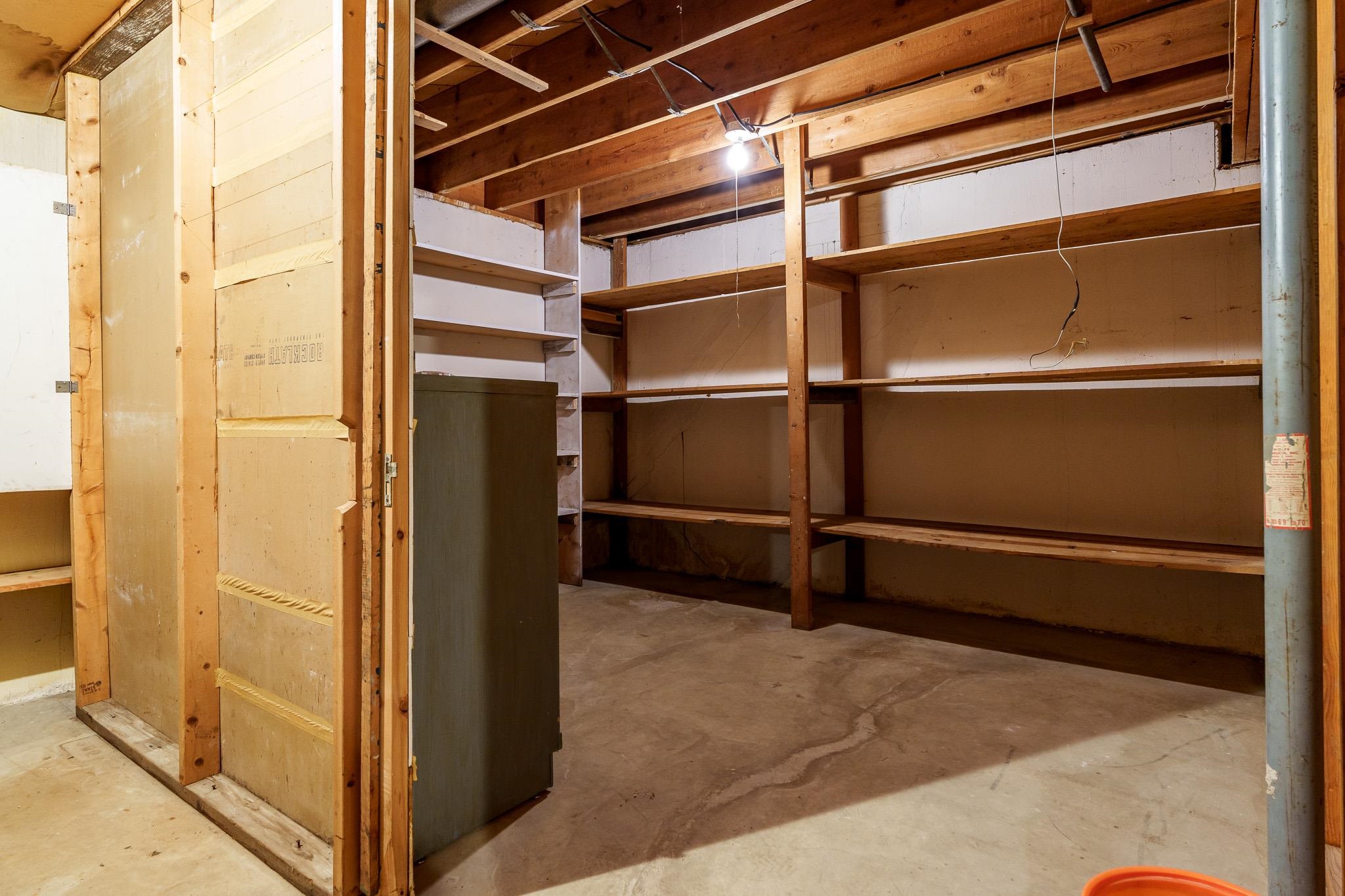 Rockford, Illinois 61107, United States, 4 Bedrooms Bedrooms, ,3 BathroomsBathrooms,Residential,Pending,51348