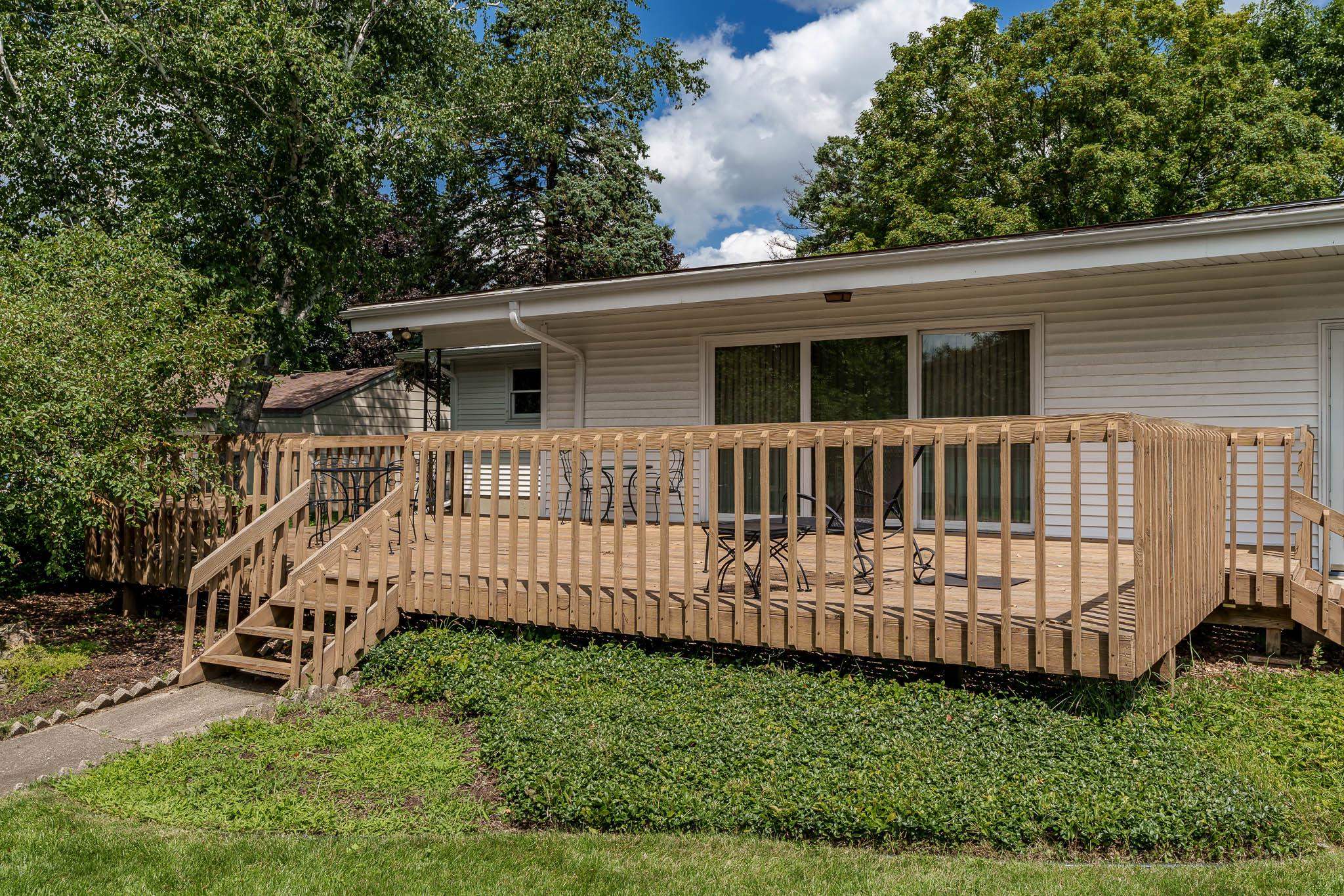 Rockford, Illinois 61107, United States, 4 Bedrooms Bedrooms, ,3 BathroomsBathrooms,Residential,Pending,51348