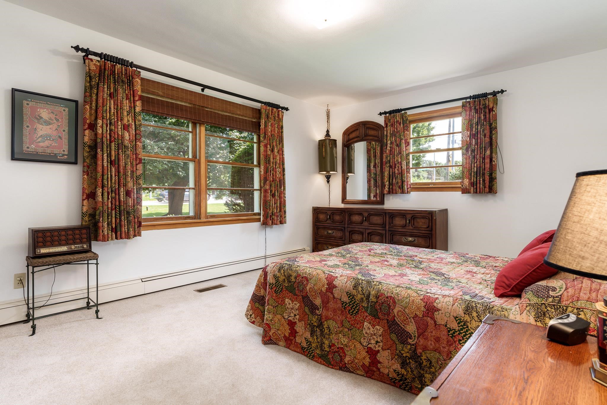 Rockford, Illinois 61107, United States, 4 Bedrooms Bedrooms, ,3 BathroomsBathrooms,Residential,Pending,51348