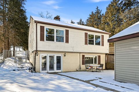 Homes For Sale - 6961 Hiatt Drive<br/> ROCKFORD, IL 61114