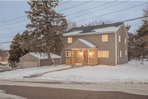 Homes For Sale - 4516 Raven Street<br/> Winnebago County, ROCKFORD, IL 61107