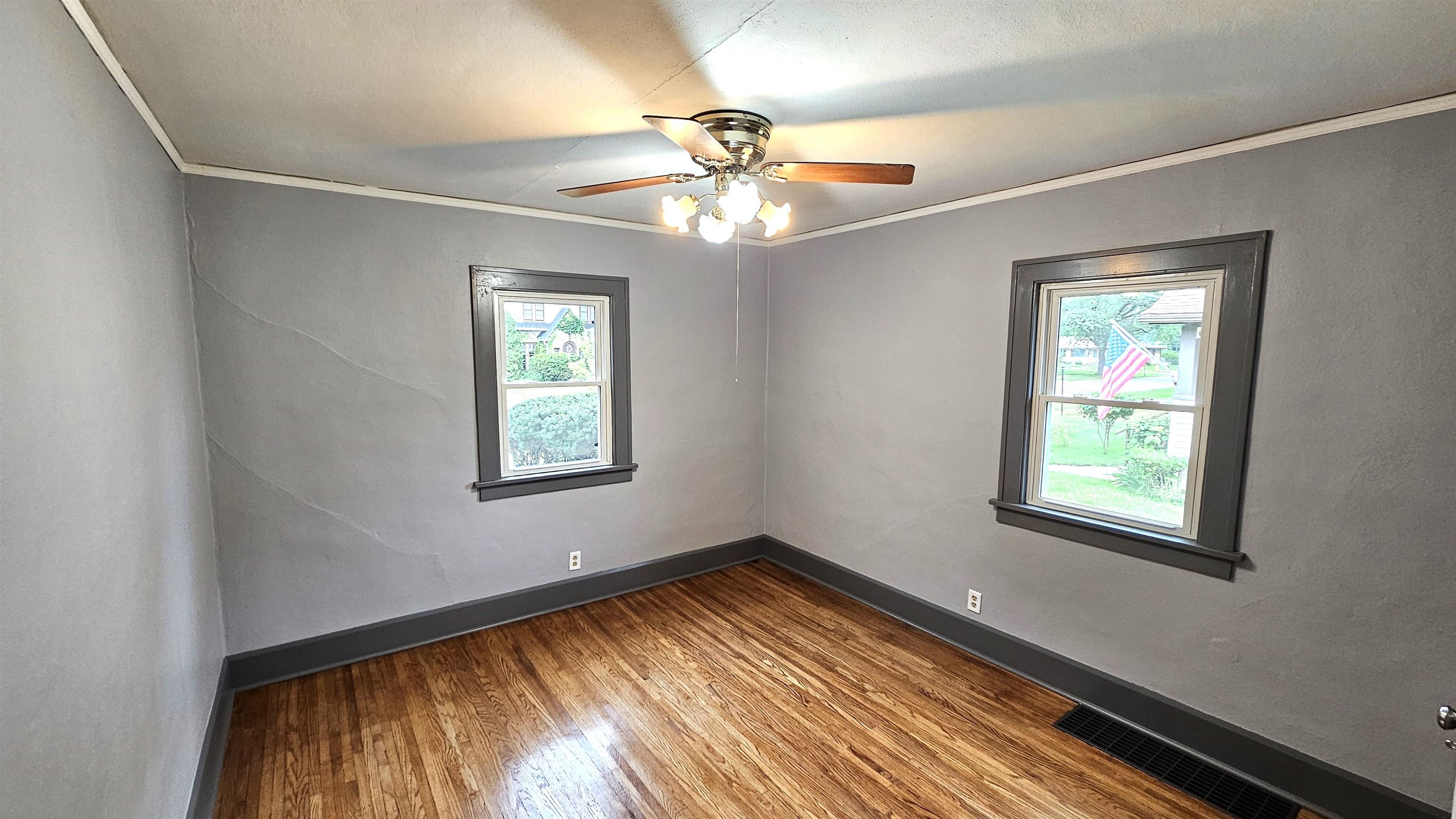 Rockford, Illinois 61103, United States, 3 Bedrooms Bedrooms, ,1 BathroomBathrooms,Residential,Pending,49759