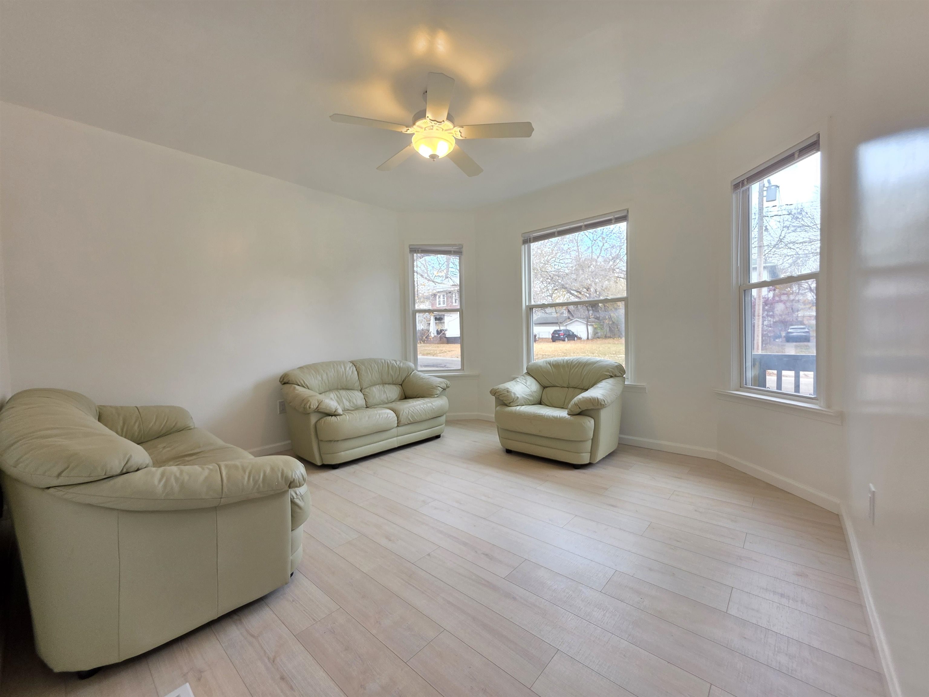 1030 N Winnebago - Photo 4