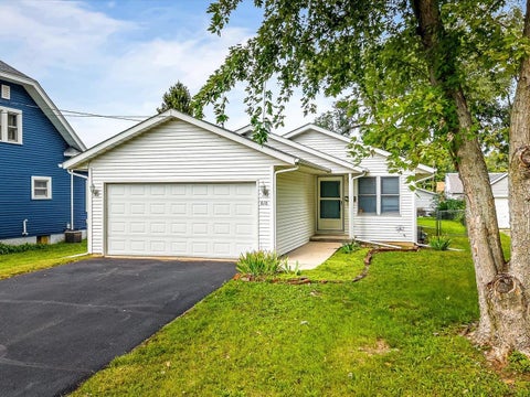 Homes For Sale - 610 Sydney Avenue<br/> Winnebago County, LOVES PARK, IL 61111