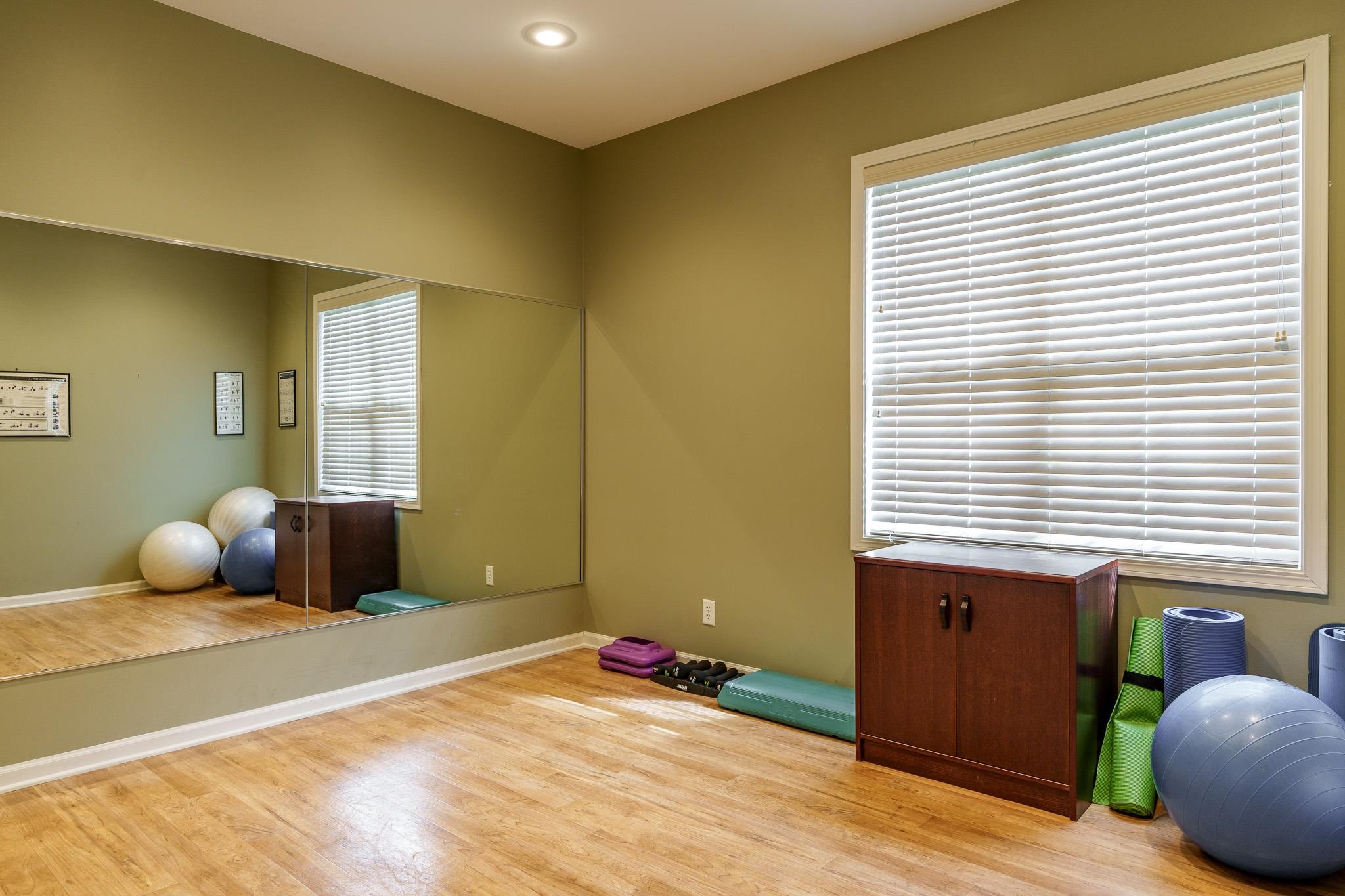 Cherry Valley, Illinois 61016, United States, 2 Bedrooms Bedrooms, ,2 BathroomsBathrooms,Residential,Active,96803