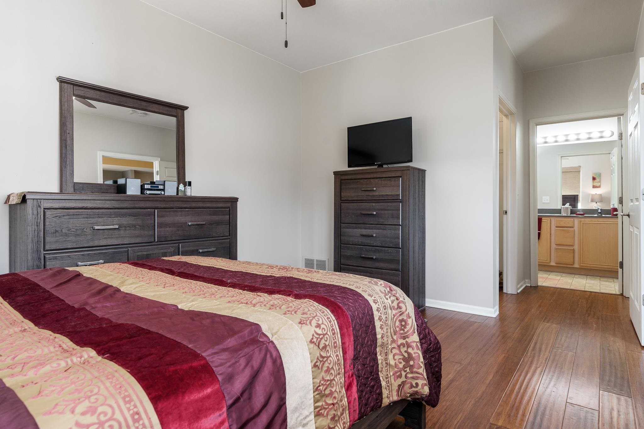 Cherry Valley, Illinois 61016, United States, 2 Bedrooms Bedrooms, ,2 BathroomsBathrooms,Residential,Active,96803