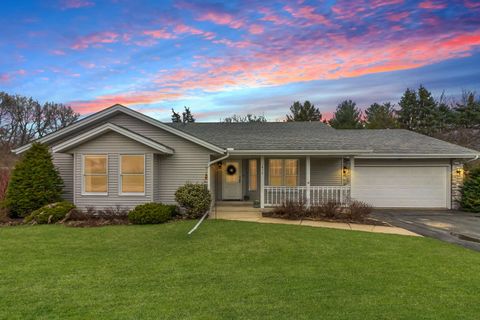 Homes For Sale - 1872 S Trainer Road<br/> ROCKFORD, IL 61108