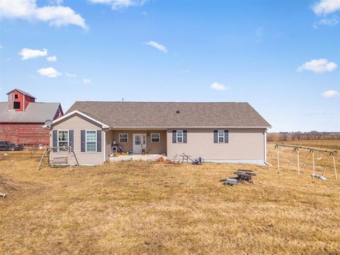 Homes For Sale - 13980 Us 52 Highway<br/> Carroll County, POLO, IL 61064